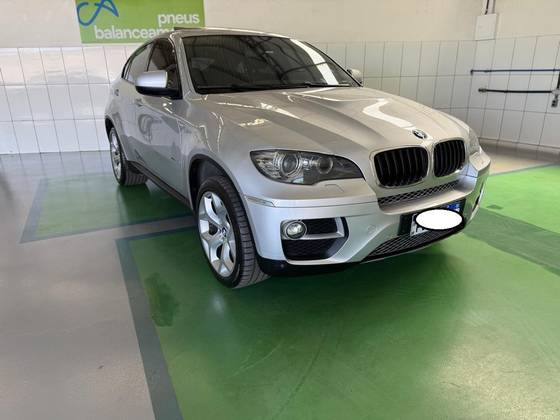 BMW X6 4.4 50I 4X4 COUPÉ 8 CILINDROS 32V BI-TURBO GASOLINA 4P AUTOMÁTICO BMW X6 4.4 50I 4X4 COUPÉ 8 CILINDROS 32V BI-TURBO GASOLINA 4P AUTOMÁTICO